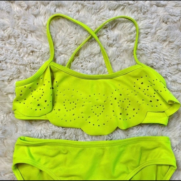 Girls Bikini Two Piece Swimsuit Size 7/8 Medium - Picture 2 of 4